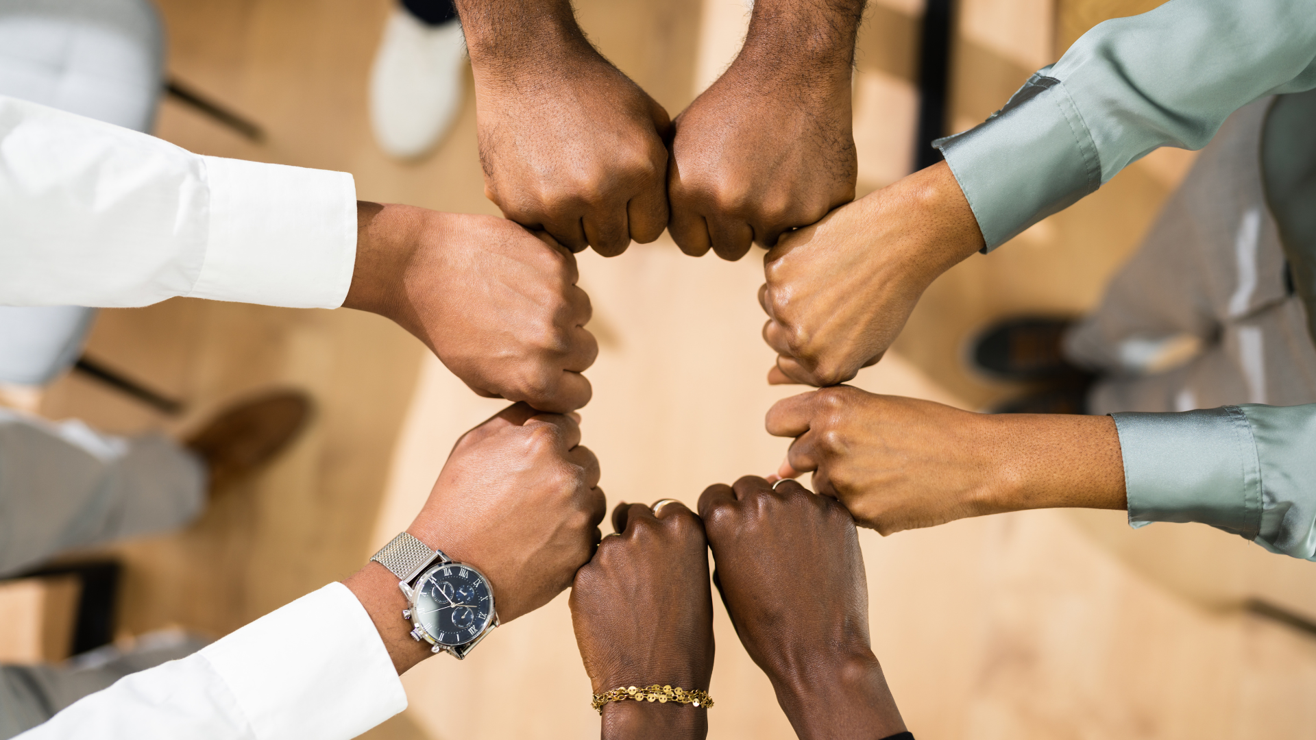 Blue and White Modern Pitch Deck Presentation